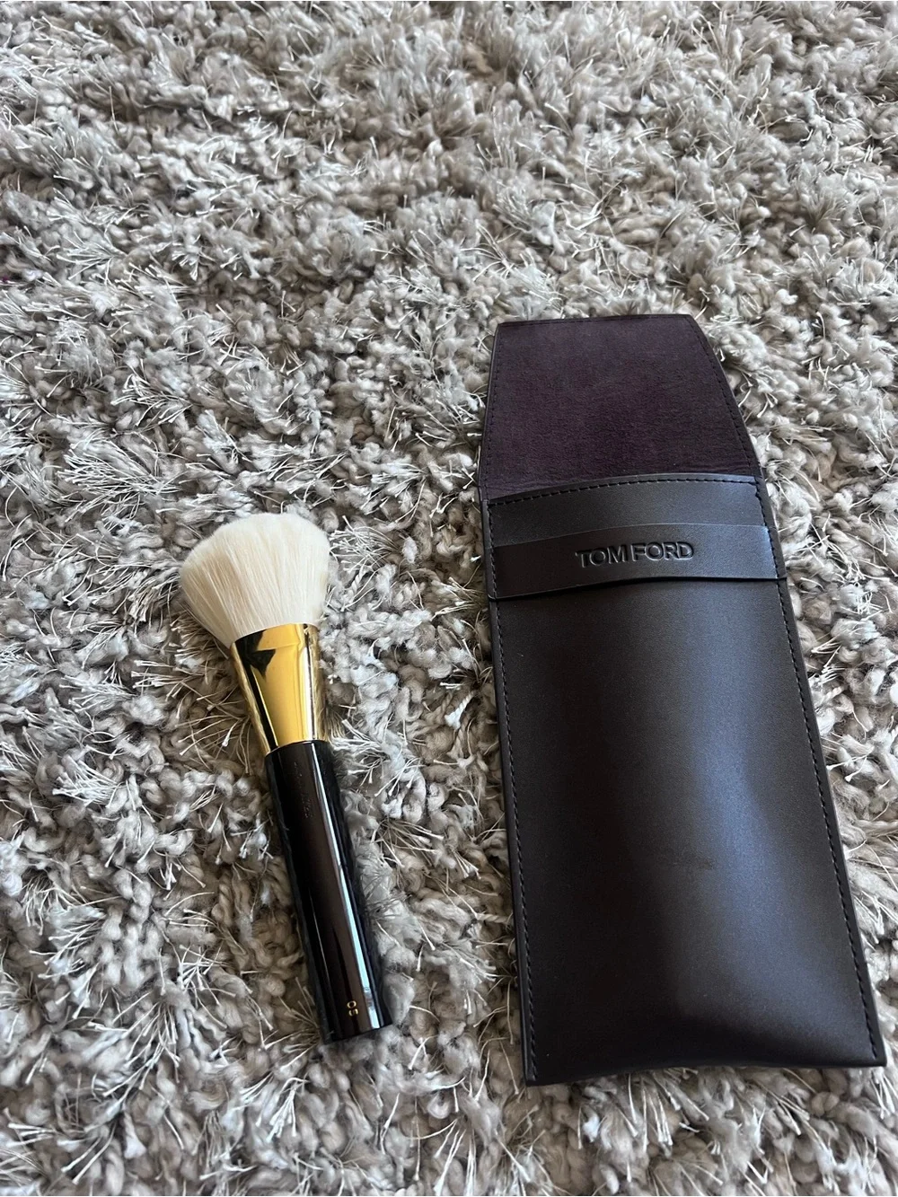 Tom Ford Cream Bristles with Gold Ferrule Powder Brush
